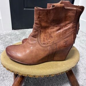 Frye Carson Wedge Distressed Brown Leather Ankle Bootie, size 9